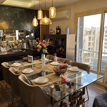 Апартаменти شقه مفروشه فاخره بالقاهره الجديده New Cairo Екстер'єр фото