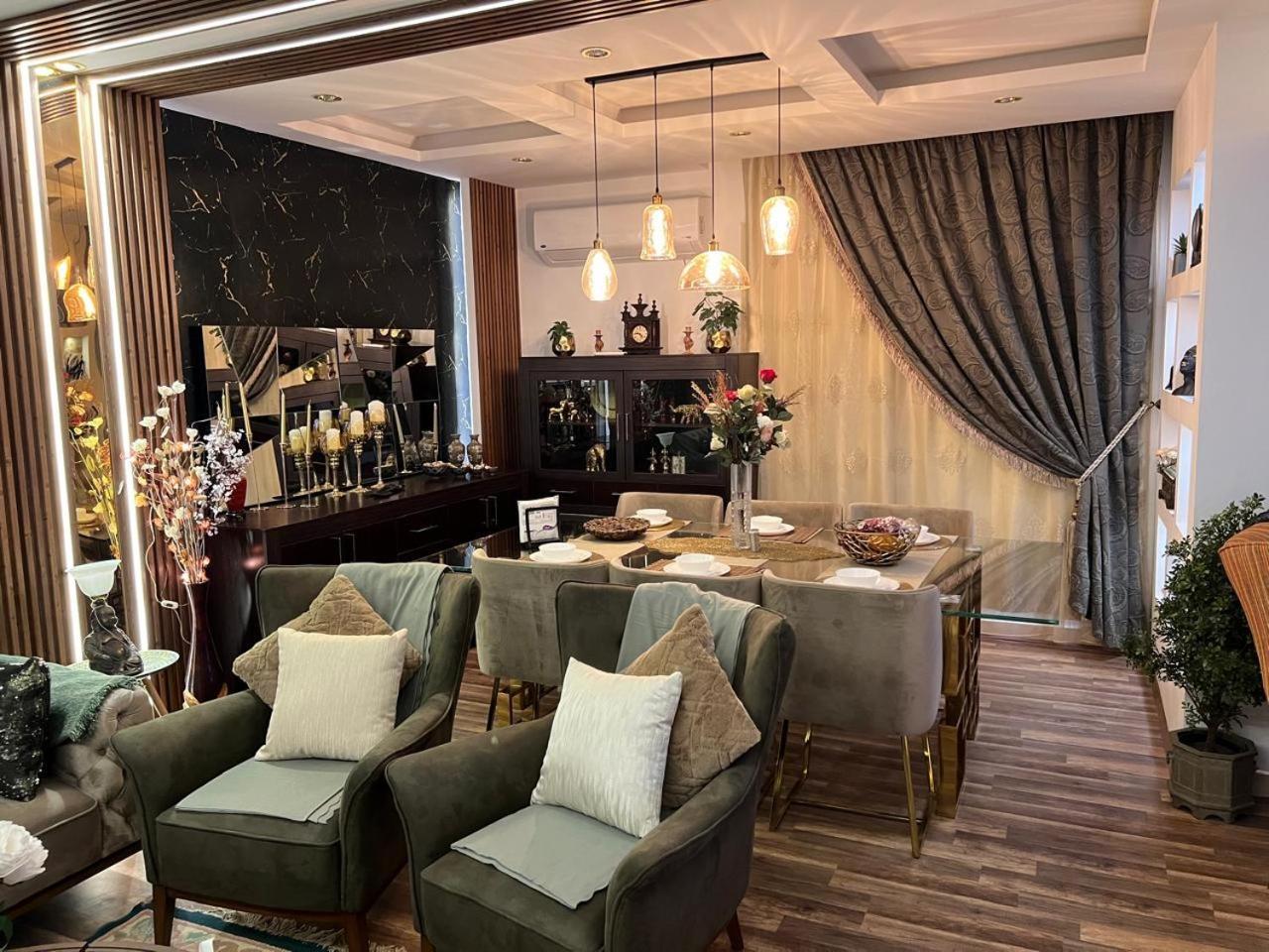 Апартаменти شقه مفروشه فاخره بالقاهره الجديده New Cairo Екстер'єр фото