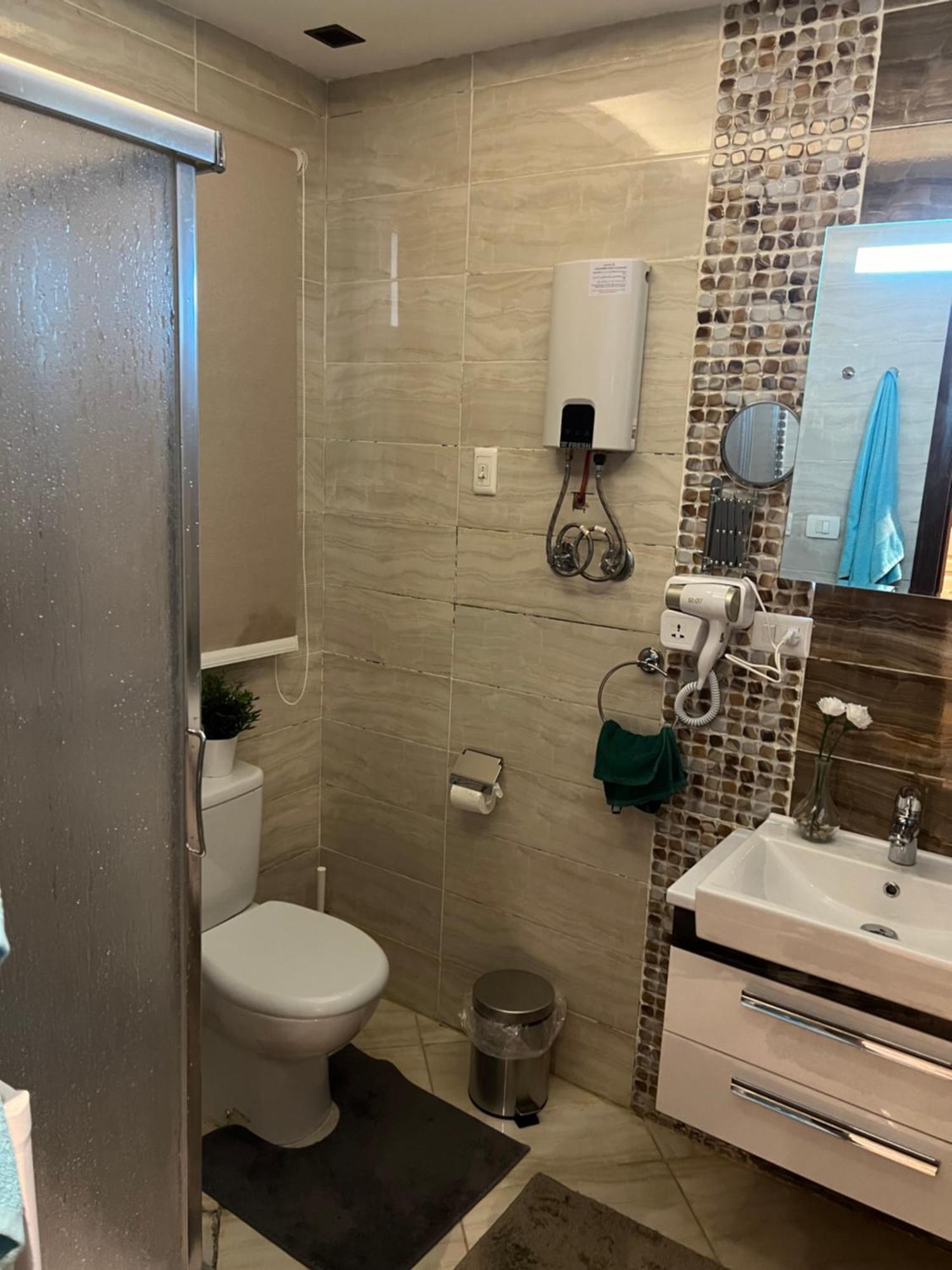 Апартаменти شقه مفروشه فاخره بالقاهره الجديده New Cairo Екстер'єр фото